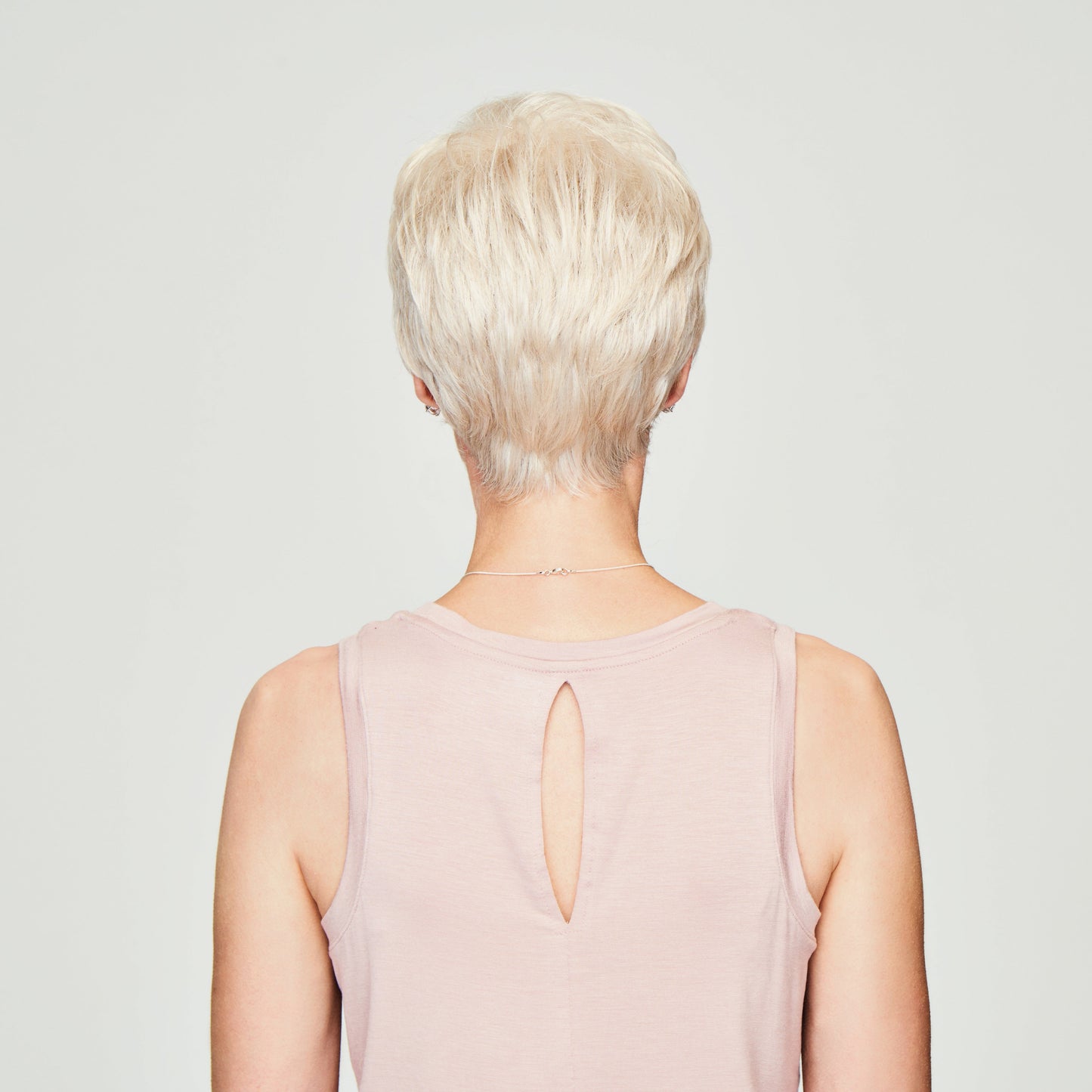 WINNER ULTRA PETITE | ULTRA PETITE CAP | (Synthetic Wig)